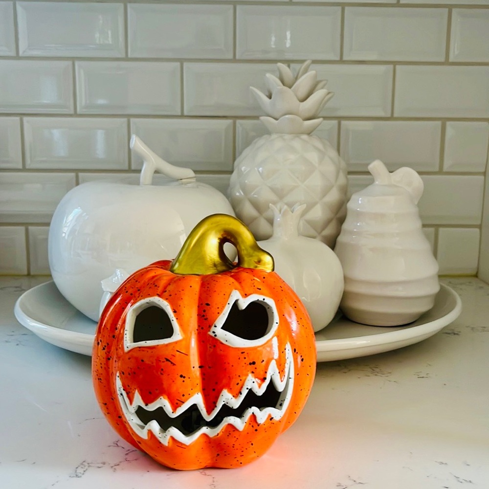 Rite Aid Orange Ceramic Light Up Jack O Lantern Pumpkin 🎃 - Picture 2 of 10